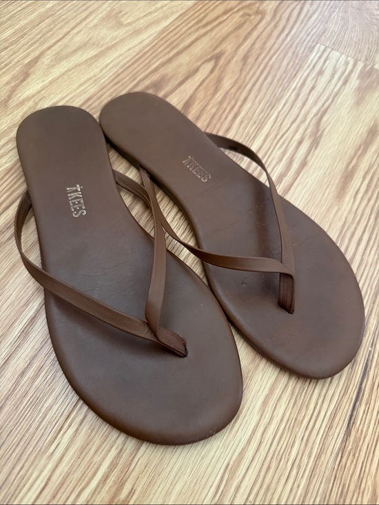 TKEES Shoes - Tkees Leather Flip Flops